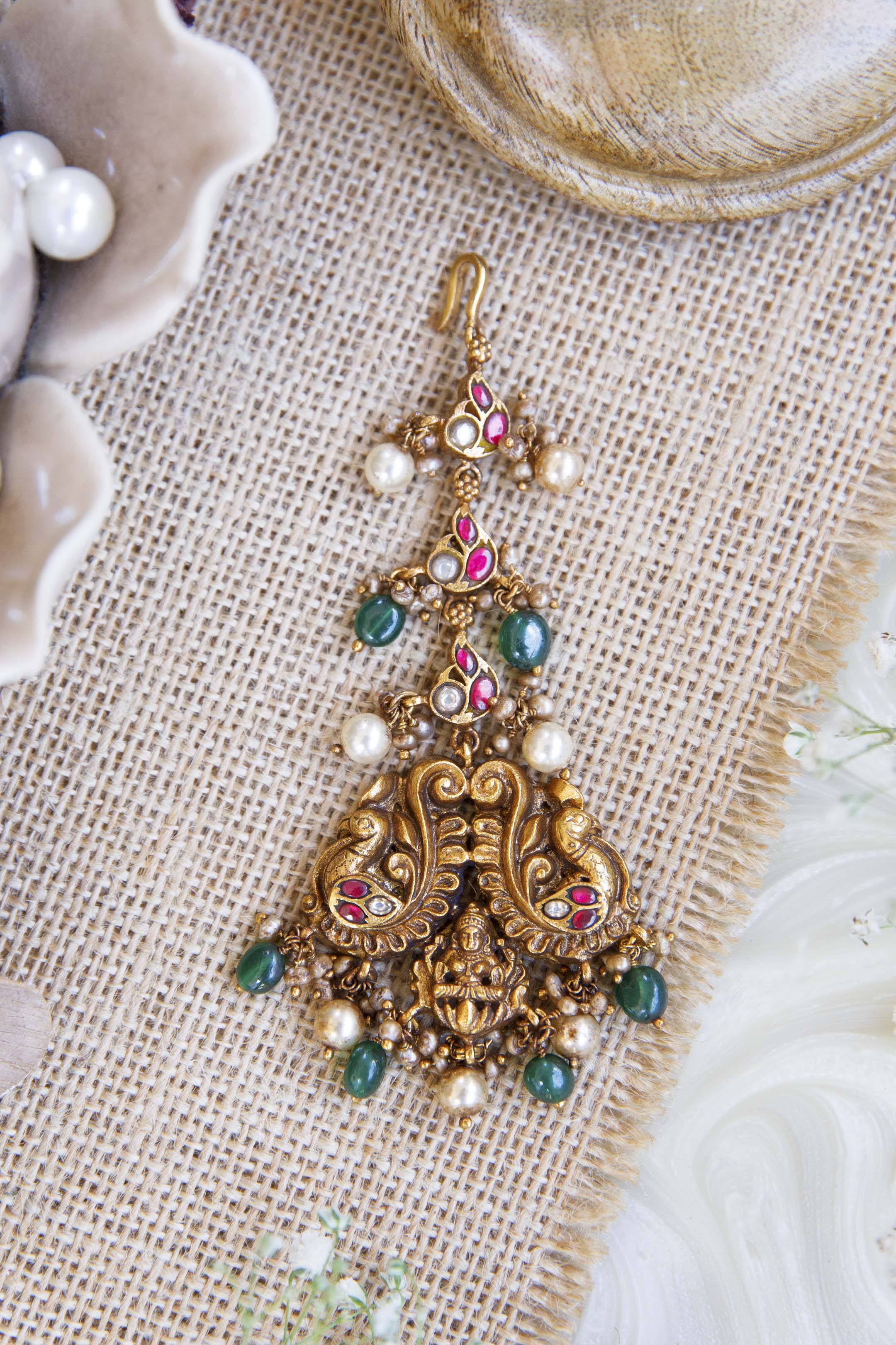 sara-kundan-tikkaSara Kundan TikkaTapri IndiaKUNDAN/NAGAS, MAANGTIKKA