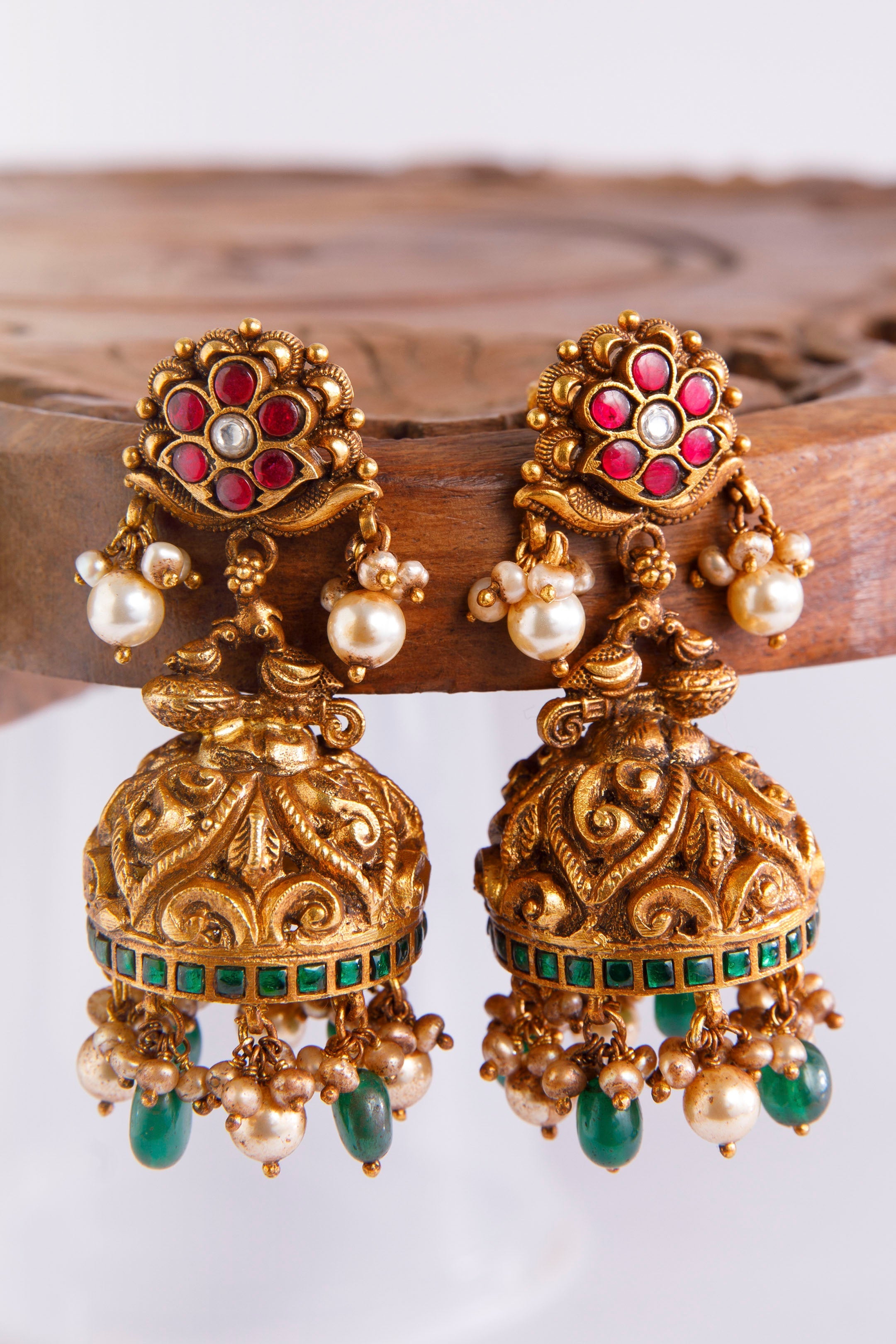 ✨ The Rise of the Silver Bride: Why Chennai Brides Are Moving Beyond Heavy Gold Jewellery