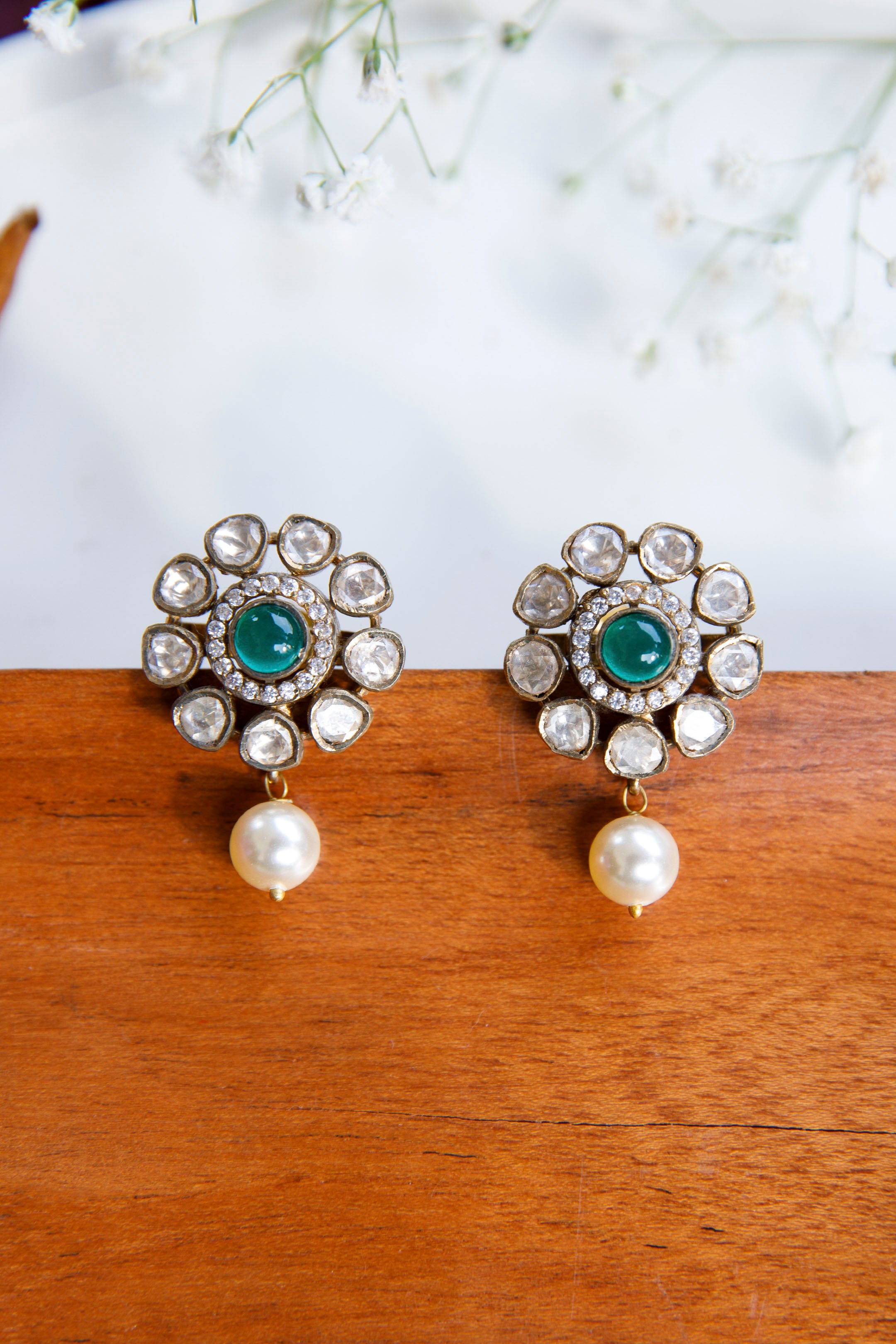 chhavi-victorian-moissanite-polki-earrings