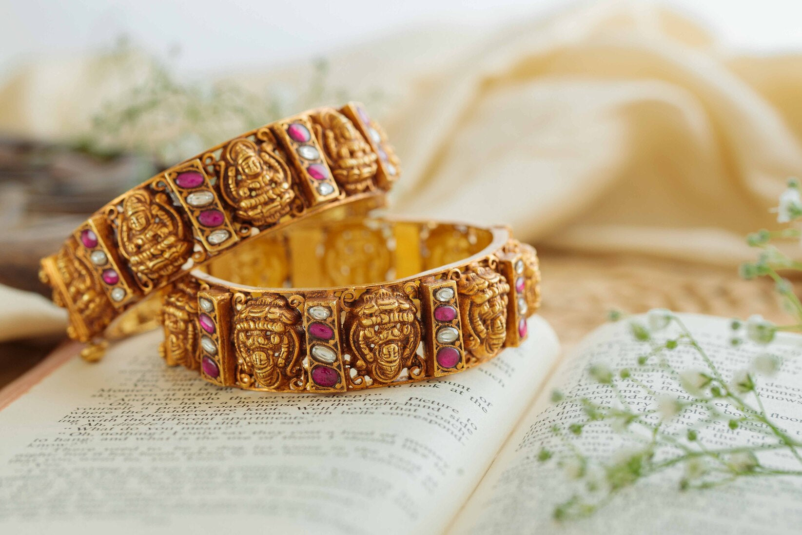 roop-deep-nagas-bangles