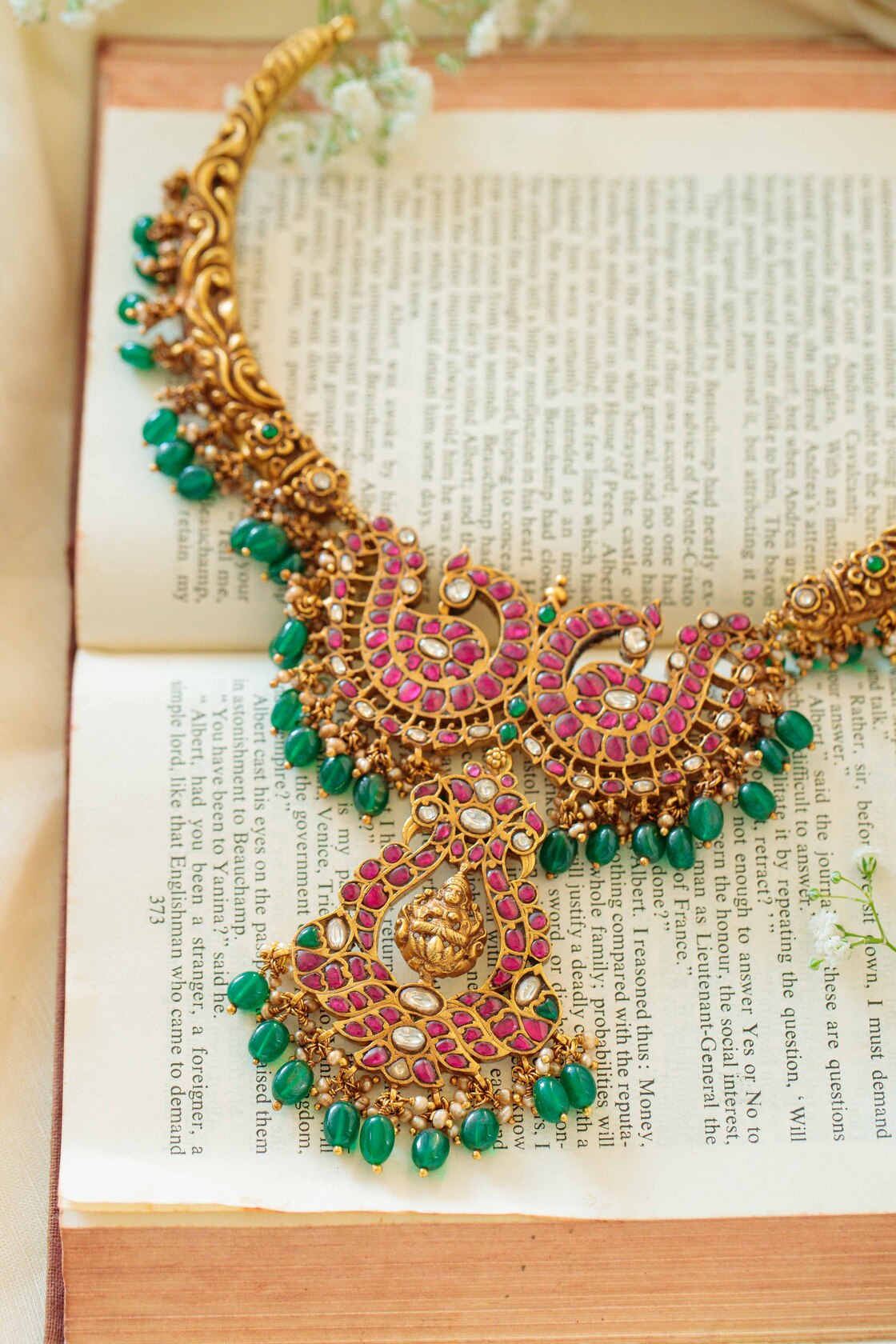 exquisite-kundan-necklaceExquisite Kundan NecklaceTapri IndiaKUNDAN/NAGAS, NECKLACES/CHOKER, NECKLACES/CHOKER KUNDAN/NAGAS