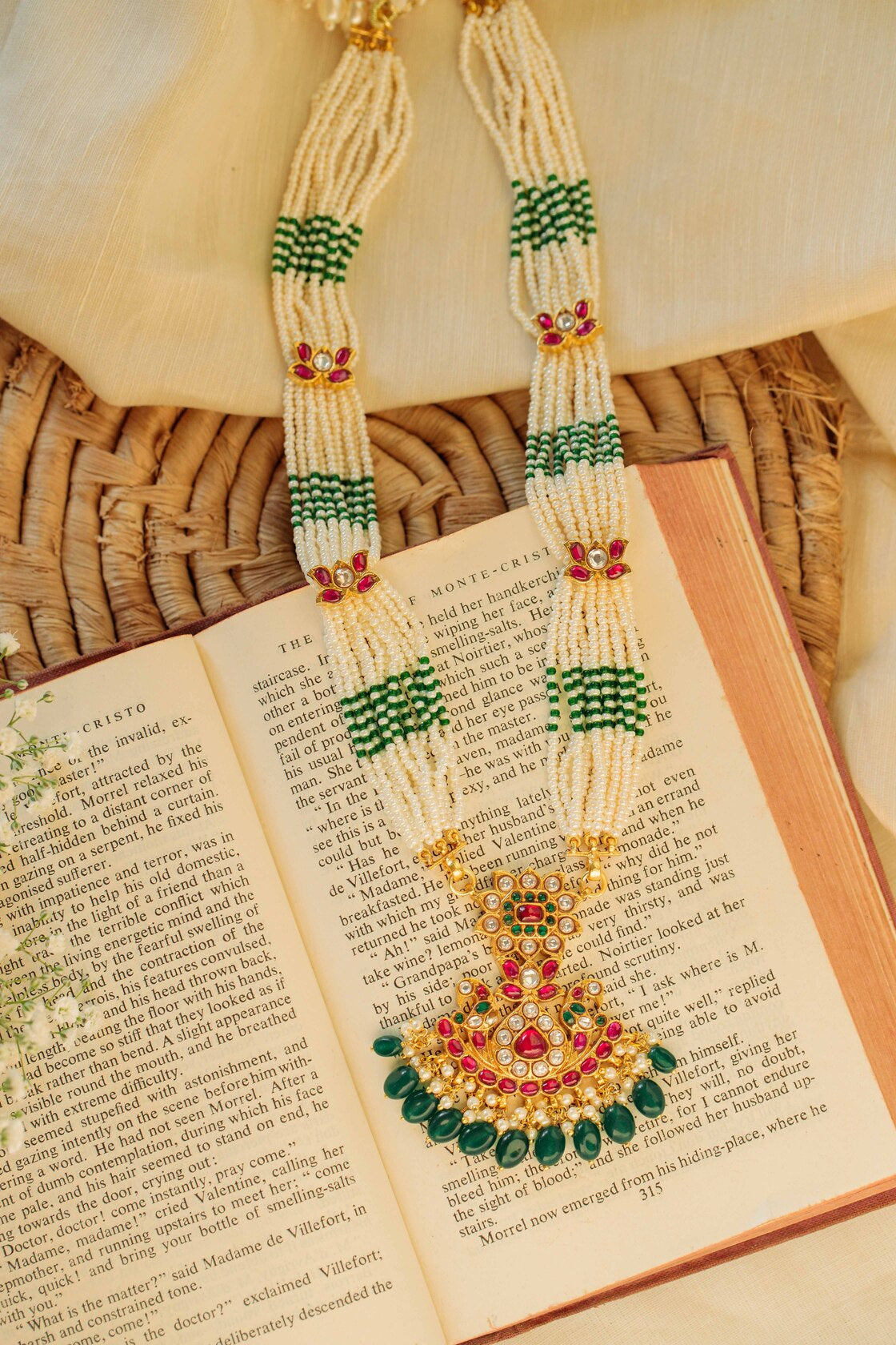 handcrafted-designer-kundan-necklaceHandcrafted Designer Kundan NecklaceTapri IndiaKUNDAN/NAGAS, NECKLACES/CHOKER, NECKLACES/CHOKER KUNDAN/NAGAS