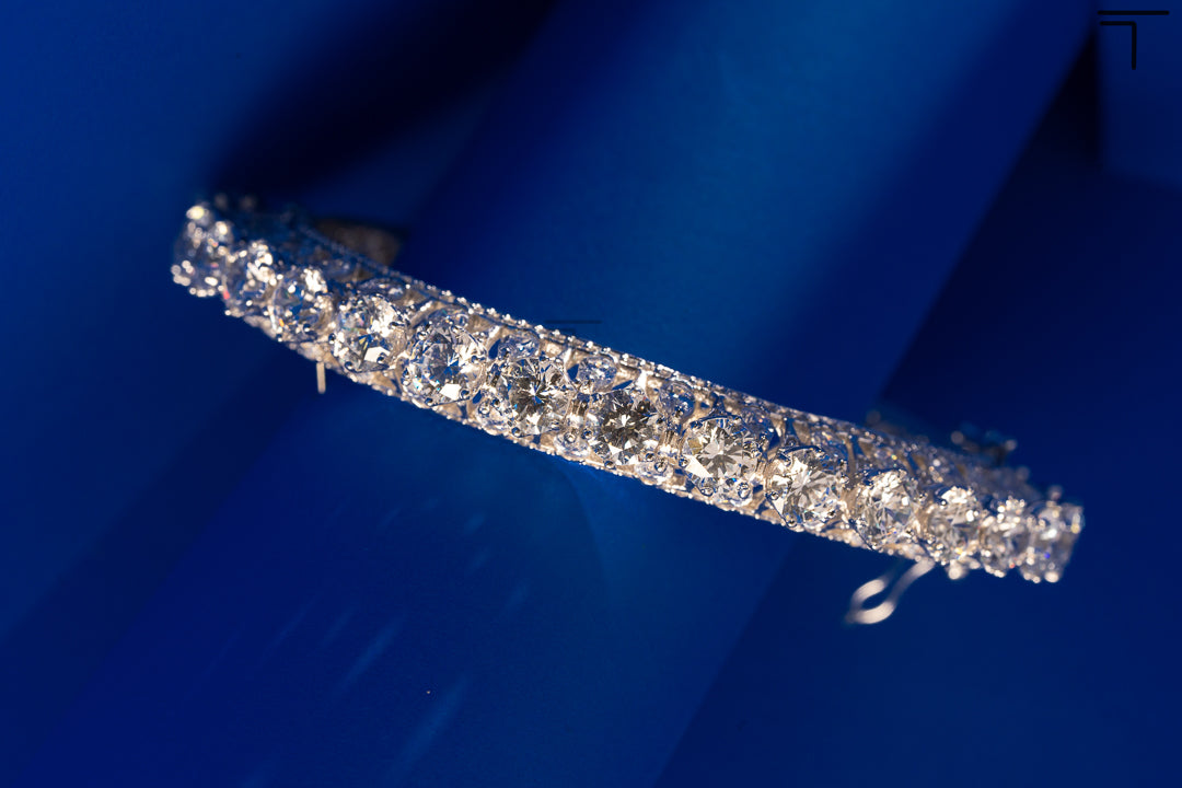 amelia-swarovski-bangle