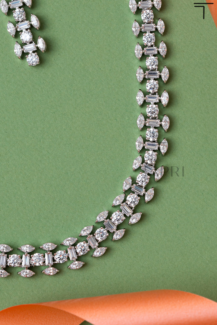Dulcis Swarovksi Necklace