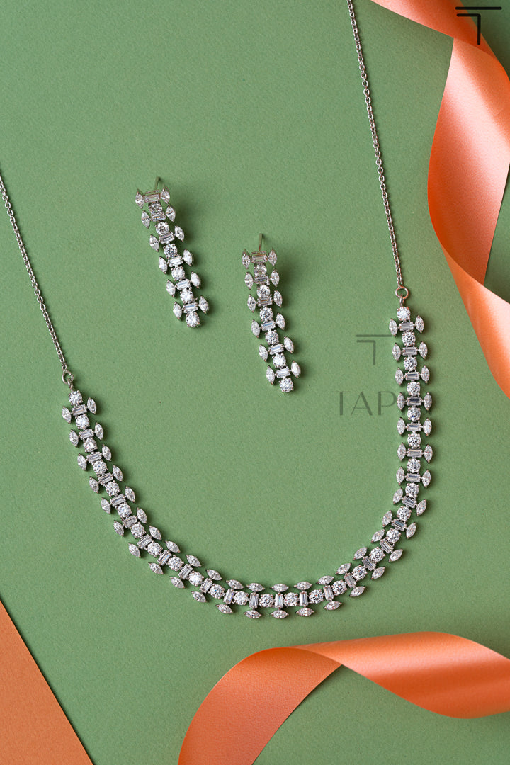 Dulcis Swarovksi Necklace