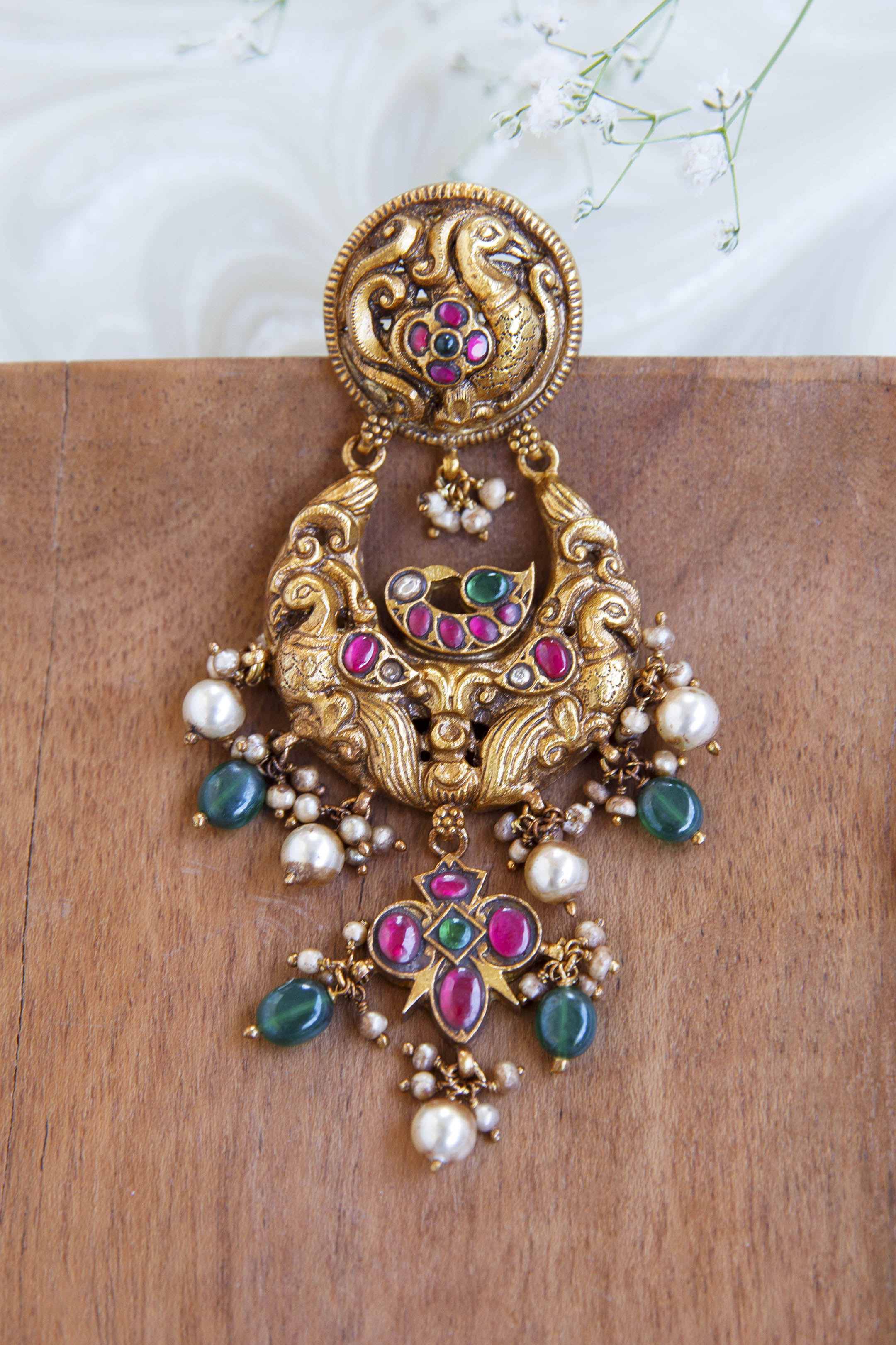 aaradhya-deep-nagas-kundan-earrings