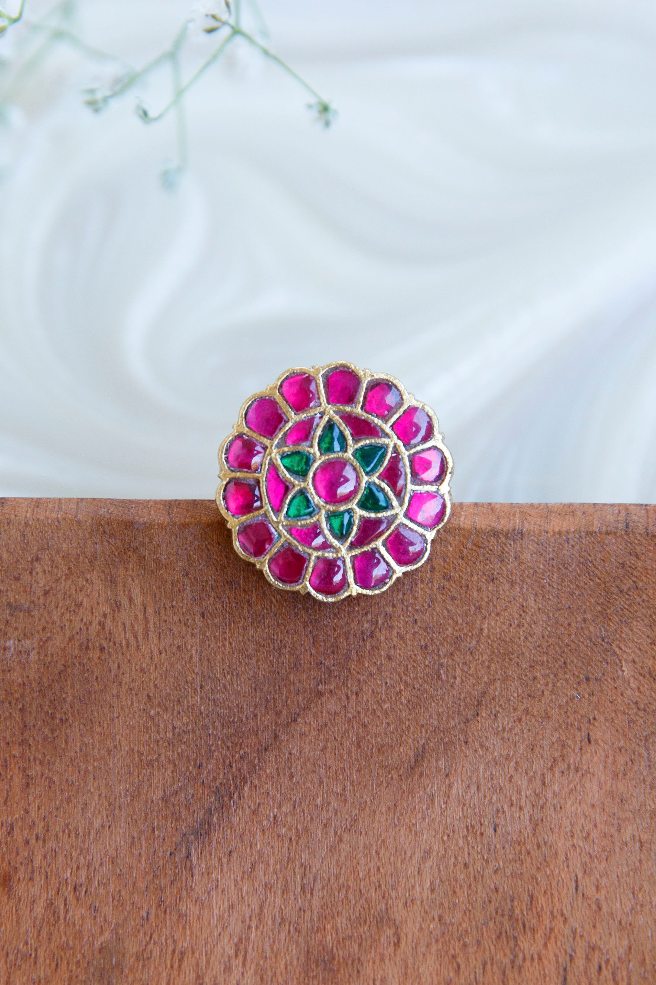 alankrita-kundan-stud-earrings
