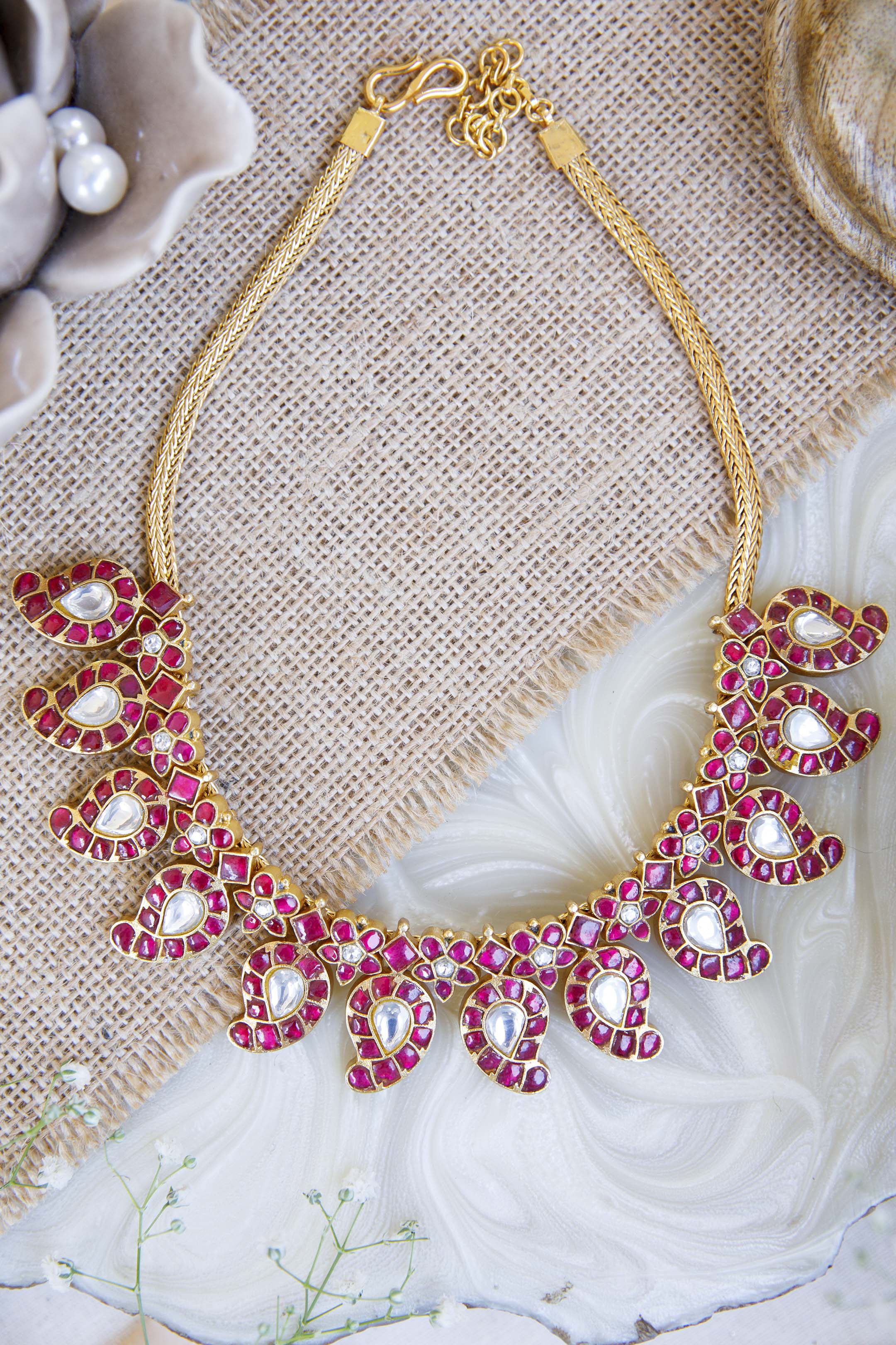 poorvika-mango-kundan-necklace